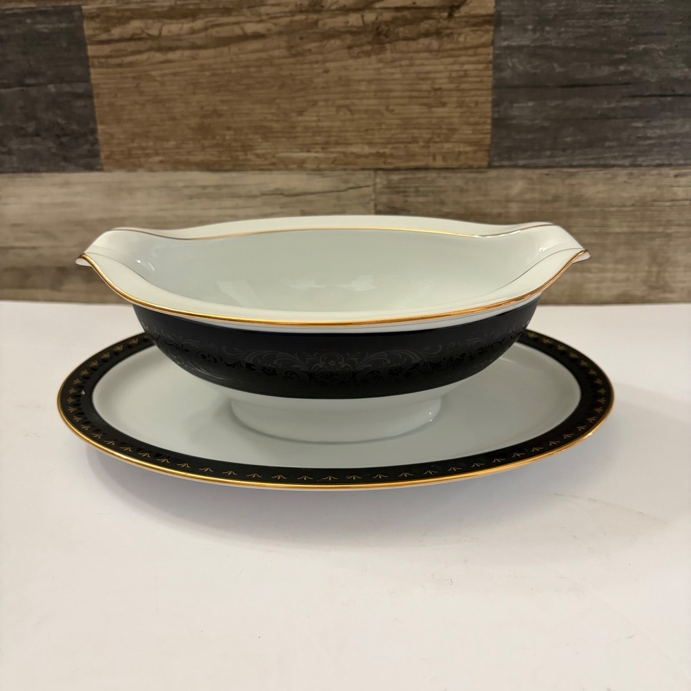 Noritake Benedicta 6976 Gravy Boat Attached Underplate Black Gold Porcelain